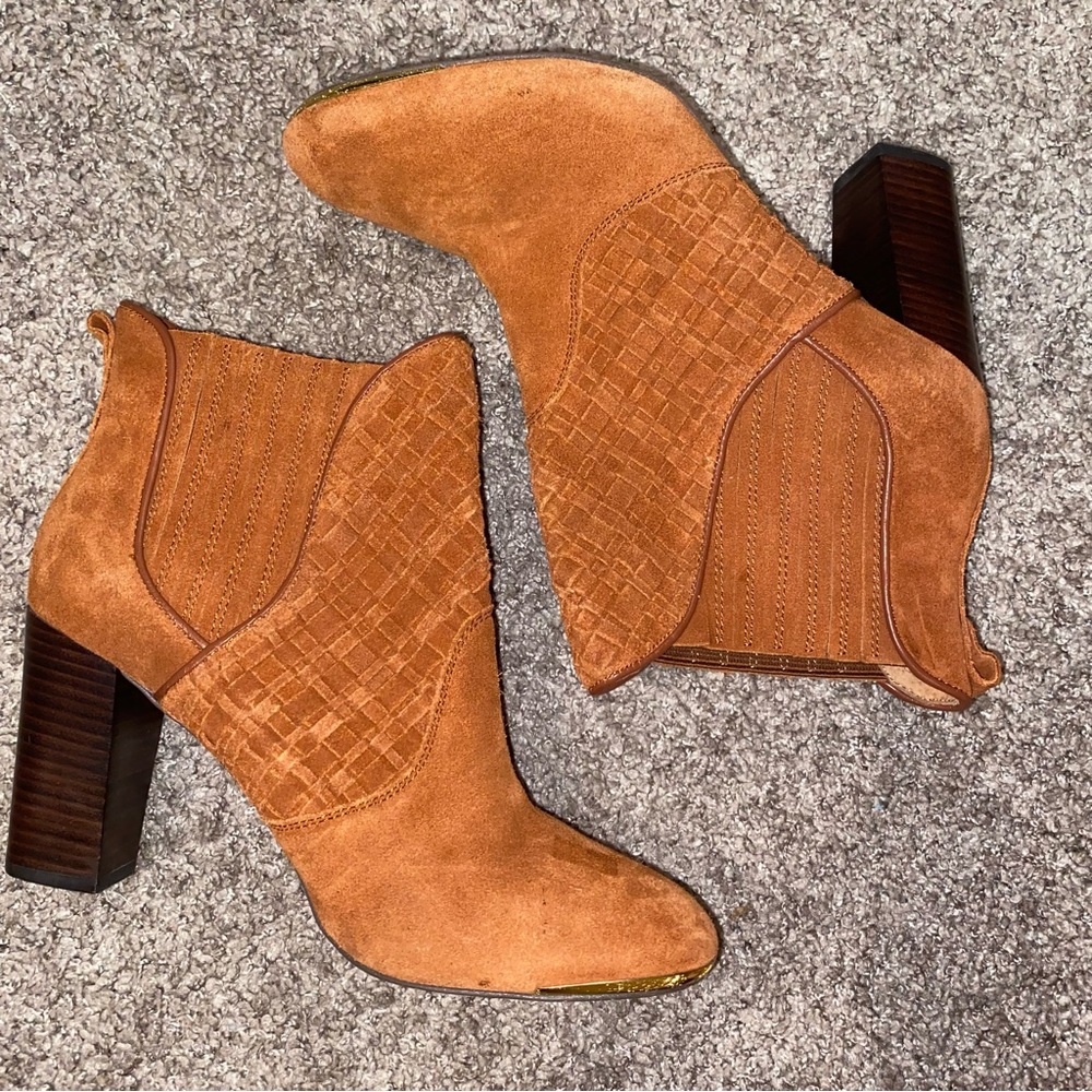 Elliott LUCCA chunky heeled leather Chelsea boot in a brownish color